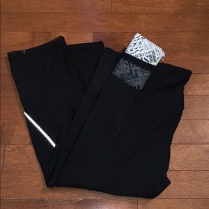 “Pace Rival” cropped (22”) workout leggings